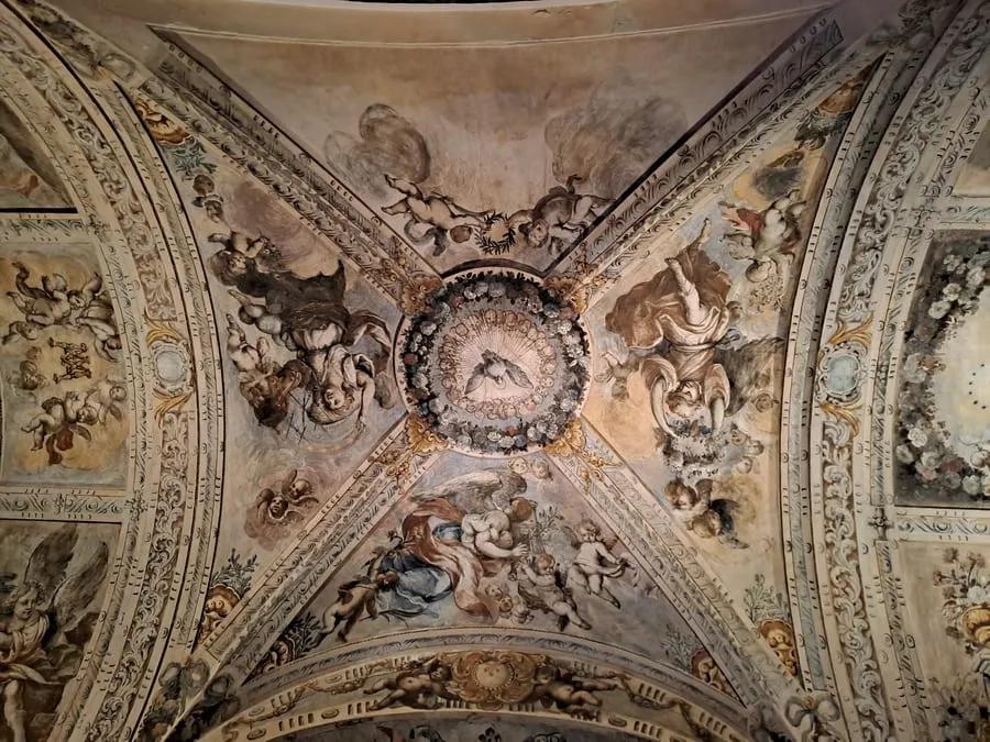 pintura-al-fresco-cupula-arqueologico-alcala-de-henares