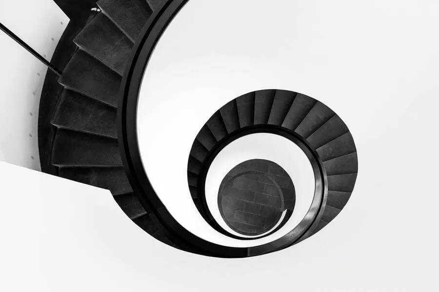 diseno-escalera-caracol-negra